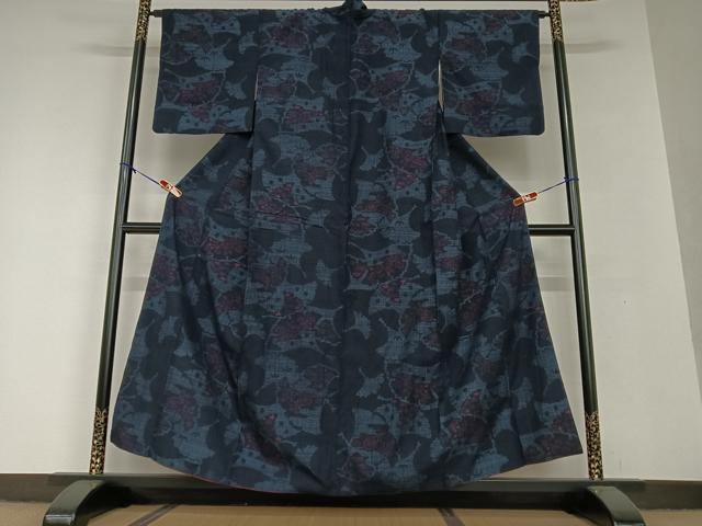 平和屋着物●本場結城紬 重要無形文化財 80亀甲 草花文 正絹 逸品 AAAV7171zg