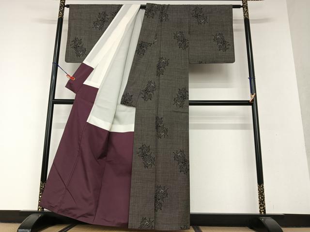 平和屋着物●本場大島紬　7マルキ　唐獅子　黒地　正絹　逸品　AAAV7209zg