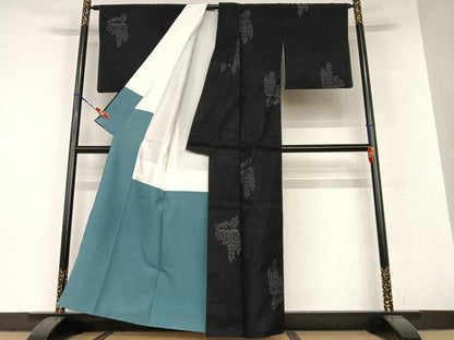 平和屋着物●結城紬 100亀甲 飛び亀甲柄 草木文 正絹 逸品 AAAV7226zg