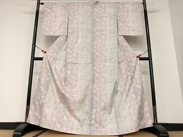 平和屋着物●本場大島紬 白大島 枝梅文 正絹 逸品 未使用 AAAV7237zg