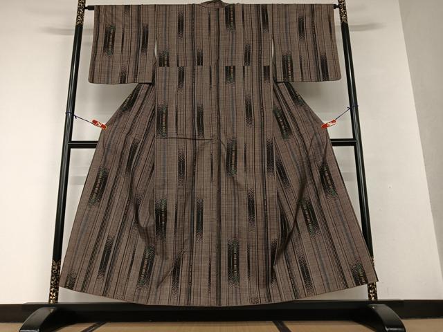 平和屋着物●本場大島紬　泥染め　7マルキ　変わり縞　正絹　逸品　AAAV7248zg