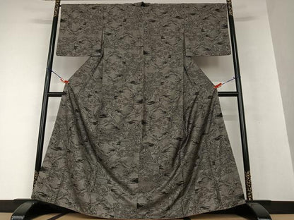 平和屋着物●本場大島紬　9マルキ　風景草花文　正絹　逸品　AAAV7365zg