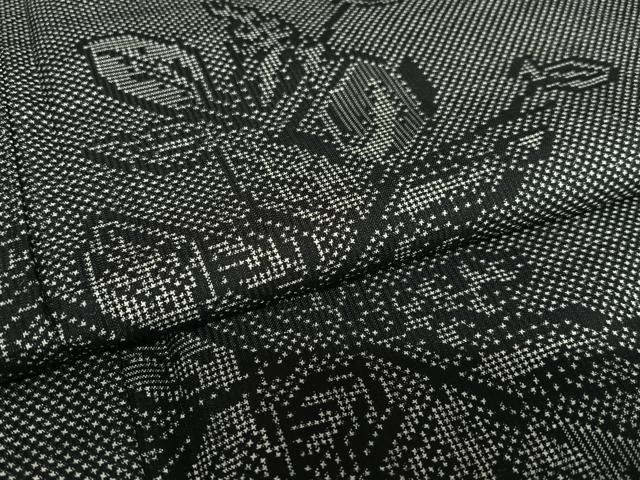 平和屋着物●本場大島紬 7マルキ 枝葉文 黒地 正絹 逸品 未使用 AAAV7389zg