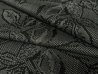 平和屋着物●本場大島紬 7マルキ 枝葉文 黒地 正絹 逸品 未使用 AAAV7389zg