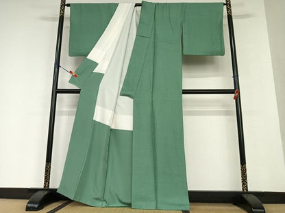 平和屋着物●上質な色無地　氷割れ地紋　木賊色　正絹　逸品　AAAV7497zg