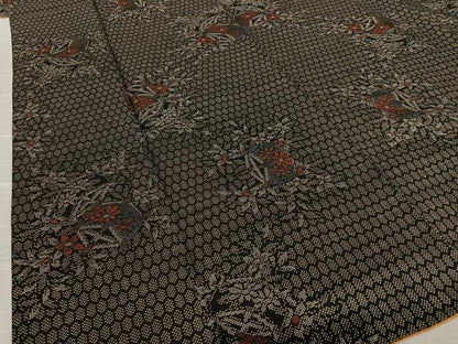平和屋着物●本場大島紬　泥染め　一元絣　草花文　糸巻き　正絹　逸品　AAAV7502zg