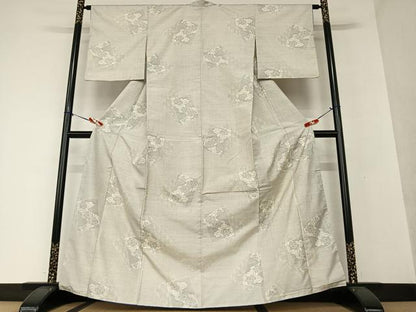 平和屋着物●本場大島紬 白大島 カタス7マルキ 色紙重ね草花文 正絹 逸品 AAAV7538zg