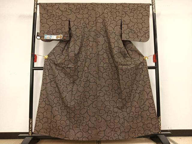 平和屋着物▽本場大島紬 単衣 7マルキ 古代染色純泥染め 手織り 唐草文 証紙付き 正絹 逸品 AAAV8372fy