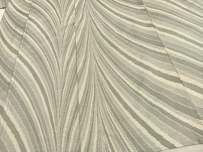 平和屋着物▽本場大島紬 単衣 白大島 9マルキ 総絣 正絹 逸品 AAAV8376fy