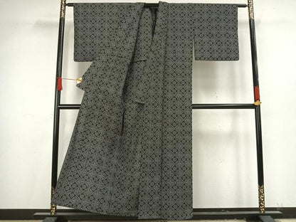 平和屋着物▽上質な紬 単衣 色紙花文 黒地 正絹 逸品 AAAV8424fy