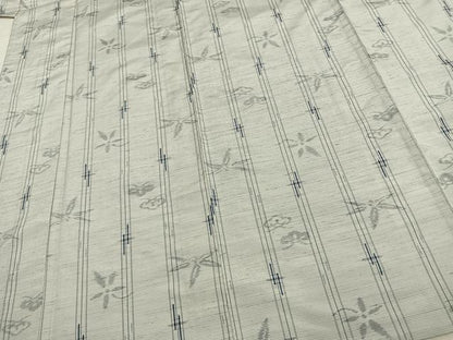 平和屋着物▽上質な紬　単衣　舞花文　正絹　逸品　AAAV8447fy