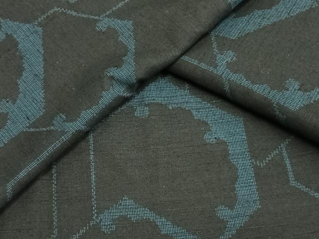 平和屋着物▽上質な紬 単衣 亀甲文様 黒地 正絹 逸品 未使用 AAAV8456fy