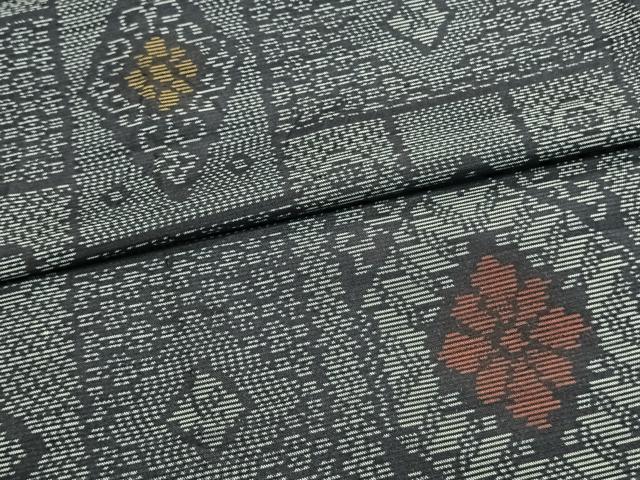 平和屋着物▽本場大島紬　単衣　色紙花文　正絹　逸品　AAAV8478fy