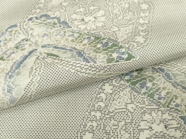 平和屋着物●極上 本場大島紬 白大島 9マルキ 総絣 花蝶文 正絹 逸品 AAAV8908ma