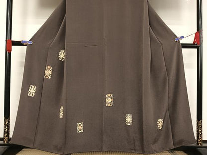 平和屋着物●訪問着　友禅　色紙花文　金彩　鬼しぼ縮緬　正絹　逸品　AAAV9010np