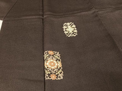平和屋着物●訪問着　友禅　色紙花文　金彩　鬼しぼ縮緬　正絹　逸品　AAAV9010np
