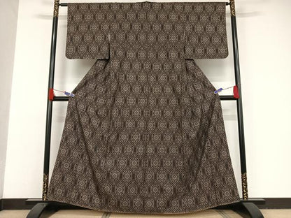 平和屋着物●本場大島紬　７マルキ　花亀甲　正絹　逸品　未使用　AAAV9017np