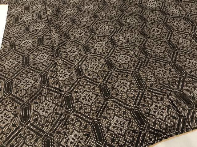 平和屋着物●本場大島紬　７マルキ　花亀甲　正絹　逸品　未使用　AAAV9017np
