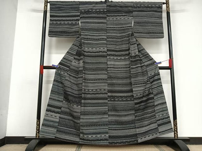 平和屋着物●上質な紬 横段文 正絹 逸品 AAAV9100np