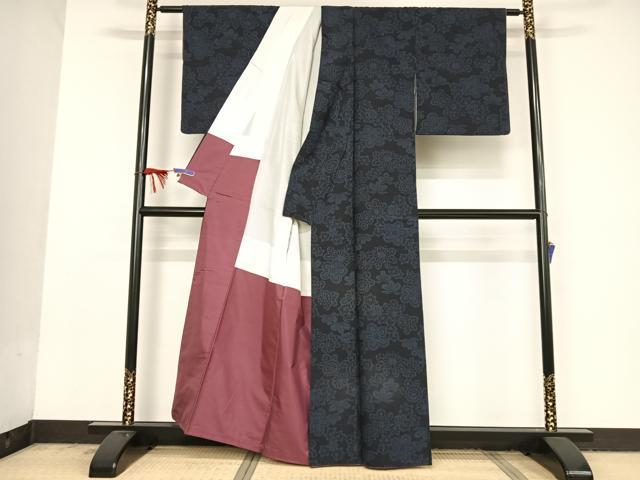 平和屋着物●結城紬　吉祥草花文　正絹　逸品　AAAV9157np