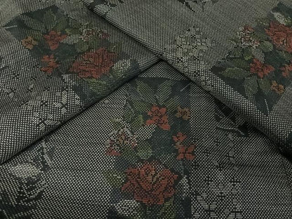 平和屋着物●本場大島紬　9マルキ　色紙草花文　正絹　逸品　AAAV9166np