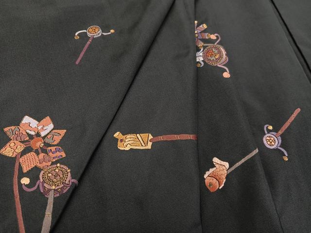 平和屋着物●訪問着　刺繍　玩具文　百入茶色　正絹　逸品　AAAW0009ph