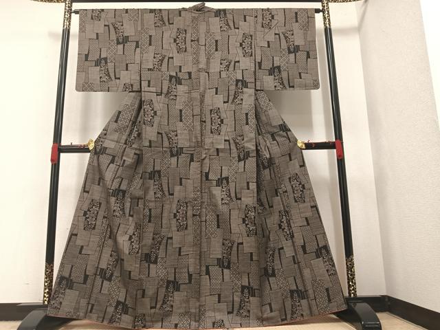 平和屋着物●本場大島紬 9マルキ 吉祥花文 正絹 逸品 未使用 AAAW0035ph