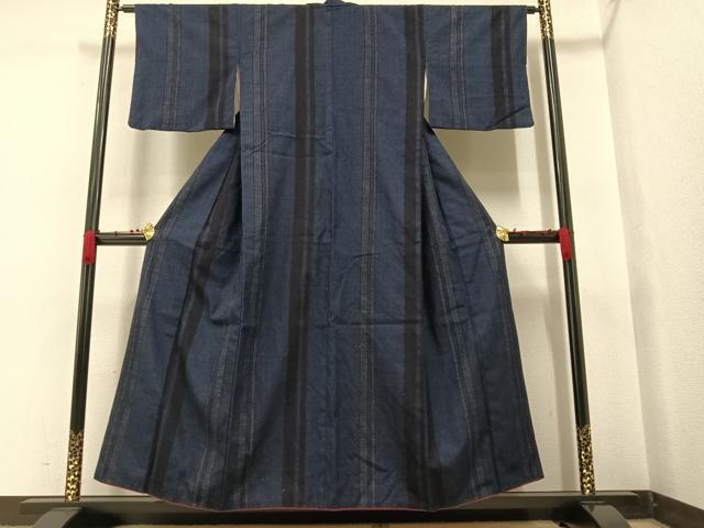 平和屋着物●本場結城紬　重要無形文化財　100亀甲　間道　正絹　逸品　AAAW0076ph