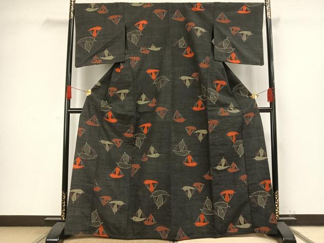 平和屋着物▽上質な紬 単衣 舞葉文 黒地 正絹 逸品 AAAW1312fy