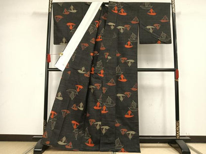 平和屋着物▽上質な紬 単衣 舞葉文 黒地 正絹 逸品 AAAW1312fy