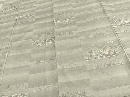 平和屋着物▽本場大島紬 単衣 白大島 9マルキ 横段花蝶文 正絹 逸品 AAAW1369fy