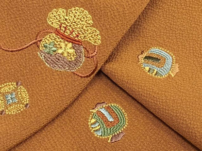 平和屋着物▽訪問着　単衣　総刺繍　宝尽くし文様　金糸　正絹　逸品　AAAW1400fy