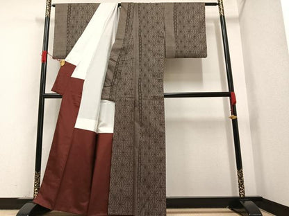 平和屋着物●本場大島紬　7マルキ　麻の葉間道　正絹　逸品　AAAW1865ph
