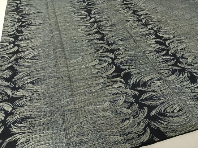平和屋着物●本場大島紬　泥染　手織り　カタス９マルキ　総絣　羽文　久野織物謹製　証紙付き　正絹　逸品　AAAW4008np