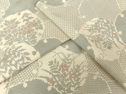 平和屋着物●本場大島紬　白大島　雪輪花文　正絹　逸品　AAAW4070np