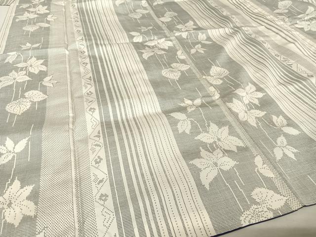 平和屋着物●本場大島紬　白大島　カタス７マルキ　草花間道　正絹　逸品　AAAW4076np