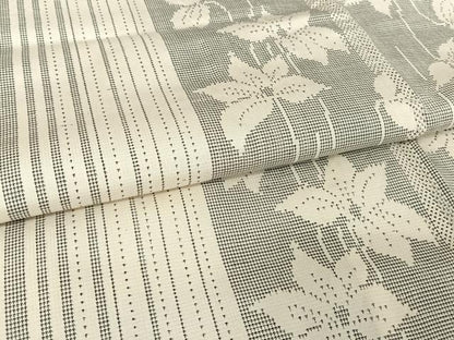 平和屋着物●本場大島紬　白大島　カタス７マルキ　草花間道　正絹　逸品　AAAW4076np