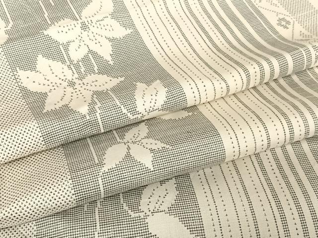 平和屋着物●本場大島紬　白大島　カタス７マルキ　草花間道　正絹　逸品　AAAW4076np