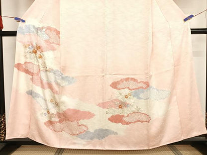 平和屋着物●創業460年・千總　訪問着　駒刺繍　絞り　雲取り草花文　金糸　銀彩　正絹　逸品　AAAW4082np