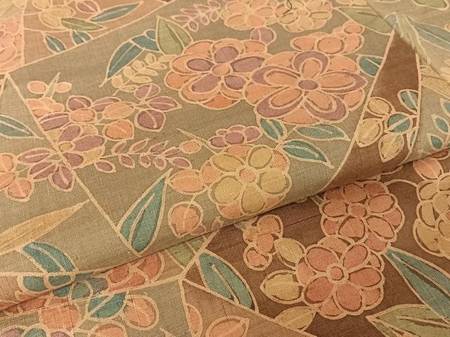 平和屋着物●上質な小紋　紬地　ろうけつ染め　切嵌草花文　正絹　逸品　未使用　AAAW4108np