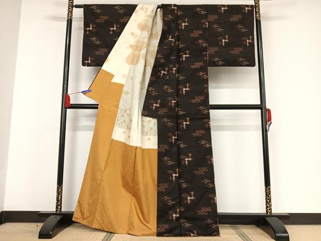 平和屋着物●国指定重要無形文化財　本場久米島紬　手織　正絹　逸品　AAAW4255np
