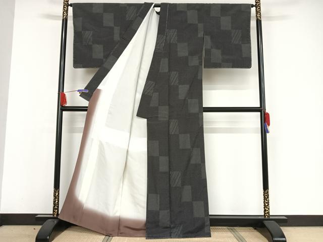 平和屋着物●本塩沢 110亀甲 変わり市松文 黒地 正絹 逸品 未使用 AAAW4258np