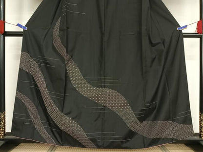 平和屋着物●本場大島紬　訪問着　刺し子　刺繍　吉祥文　黒地　正絹　逸品　AAAW4299np