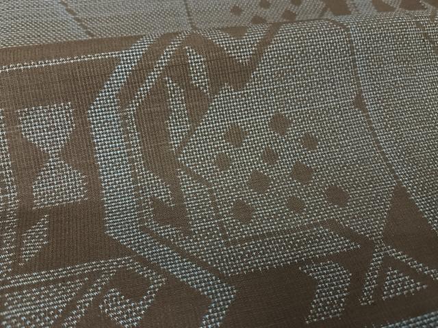 平和屋着物●本場大島紬 カタス7マルキ 幾何学文様 正絹 逸品 AAAW4352np
