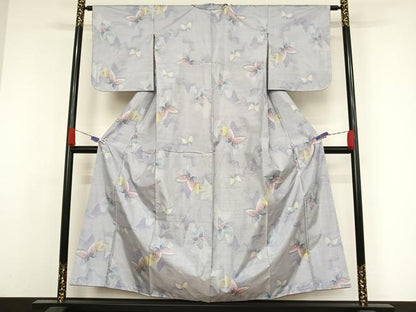 平和屋着物●本場大島紬 白大島 一元7マルキ 総絣 舞蝶文 正絹 逸品 未使用 AAAW4362np