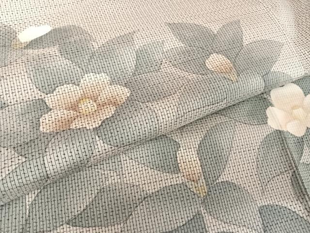 平和屋着物●本場大島紬 訪問着 手描き 白大島 笹に椿 正絹 逸品 AAAW4390np
