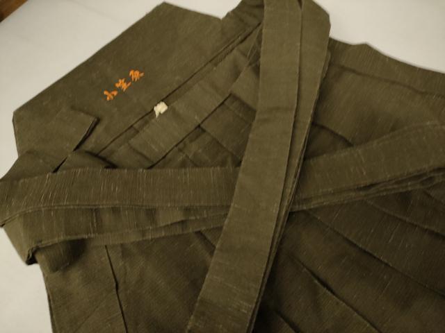 平和屋着物●男性 馬乗り袴 紬地 色無地 媚茶色 正絹 逸品 AAAW5243br