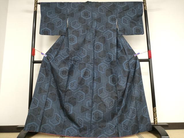 平和屋着物●本場大島紬 一元7マルキ 吉祥亀甲花文 正絹 逸品 AAAW5249br
