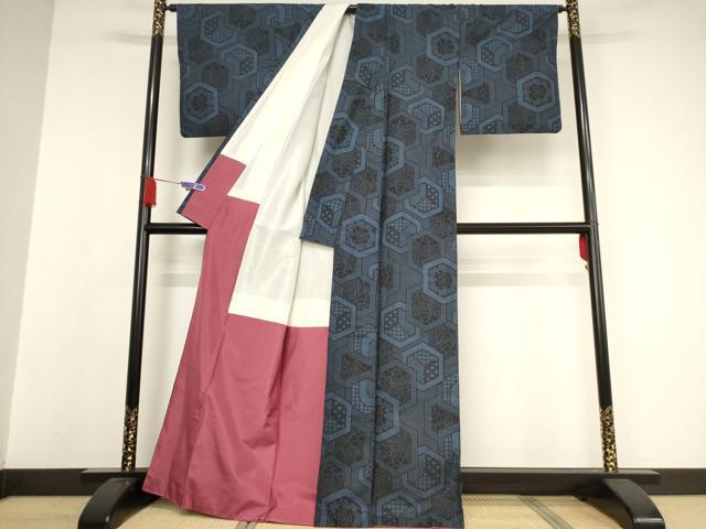 平和屋着物●本場大島紬 一元7マルキ 吉祥亀甲花文 正絹 逸品 AAAW5249br
