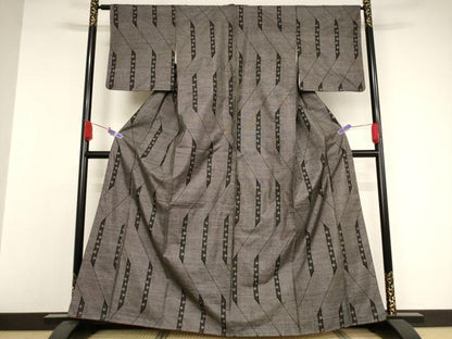 平和屋着物●本場大島紬 カタス9マルキ 変わり縞花文 正絹 逸品 AAAW5309br